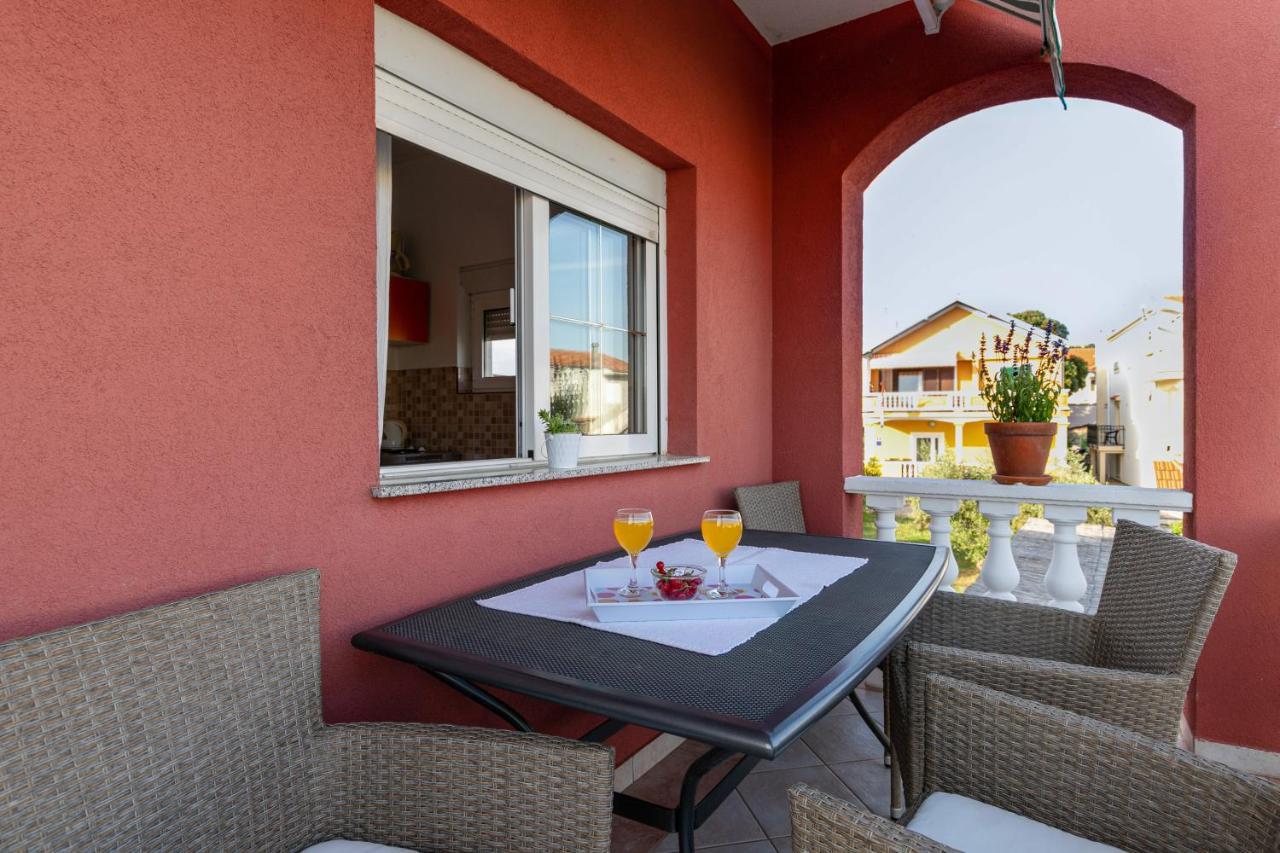 Apartments Vedmar บาร์บินเย ภายนอก รูปภาพ